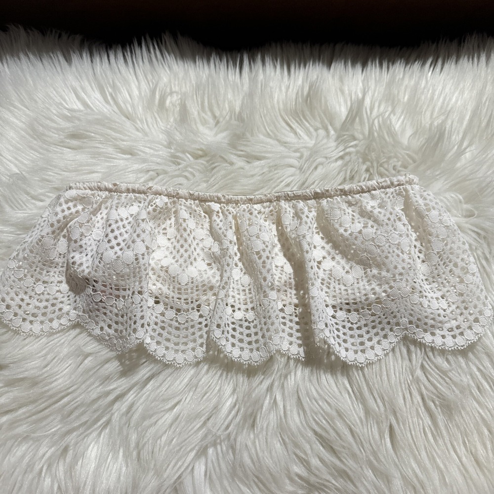 victoria's secret Vintage Sexy Ruffled Bralette Small White NWT Rare